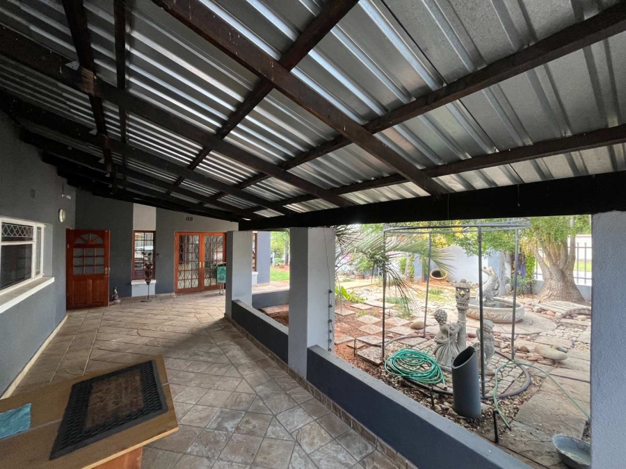 5 Bedroom Property for Sale in Keidebees Northern Cape